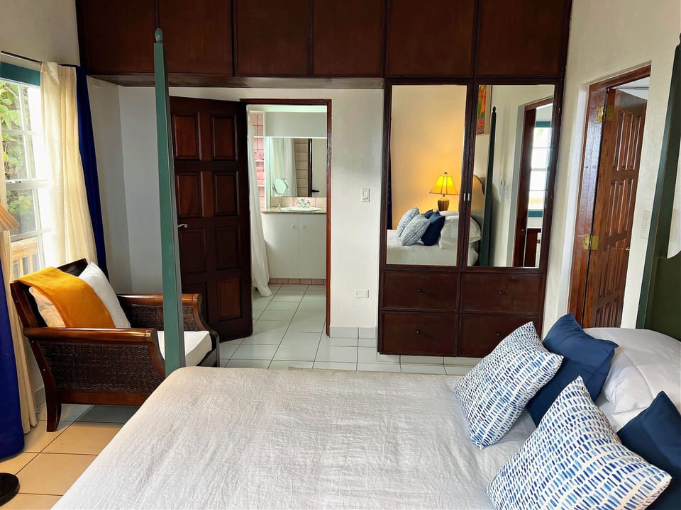 Guest Bedroom to Bath