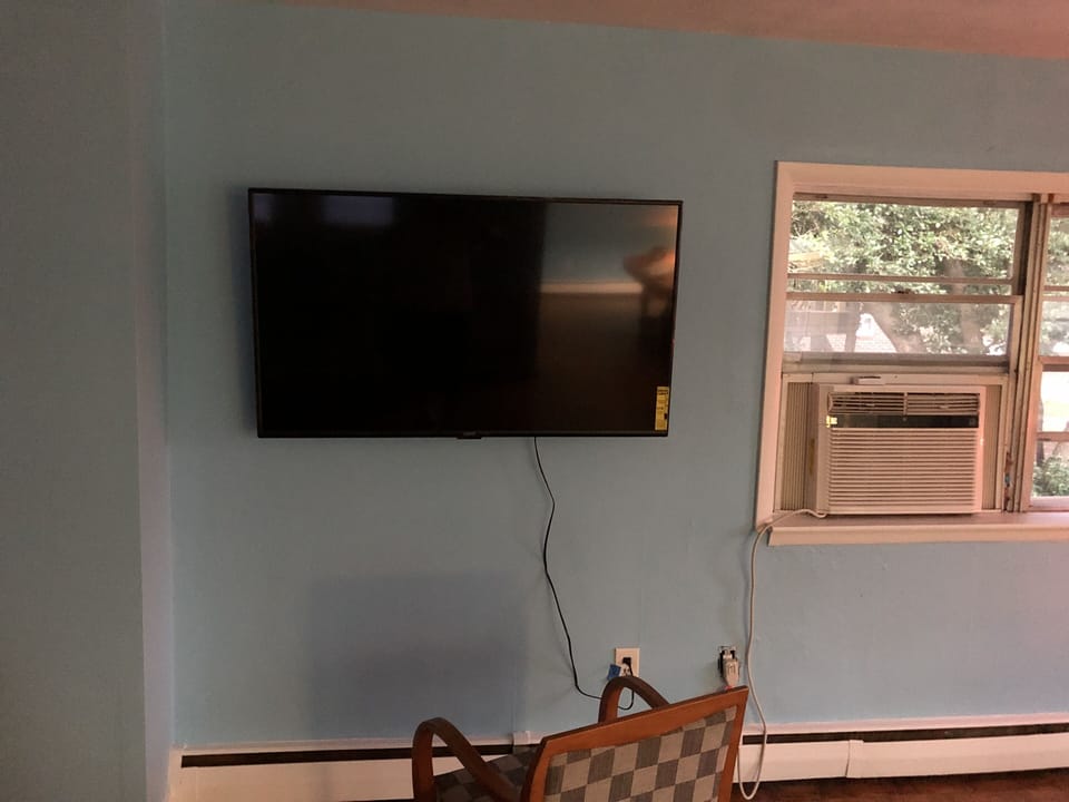 Screen, TV, Indoors, Chair, Furniture