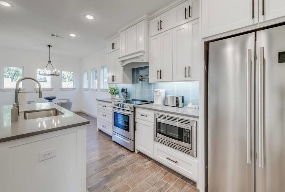 Beautiful Modern Kitchen
