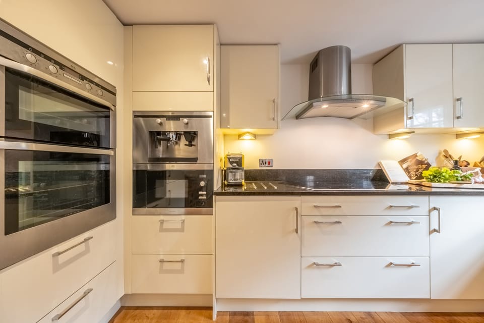 Ground floor: Kitchen