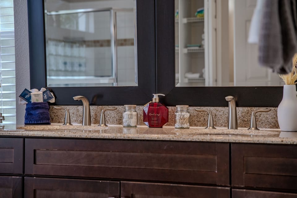 En-suite bathroom