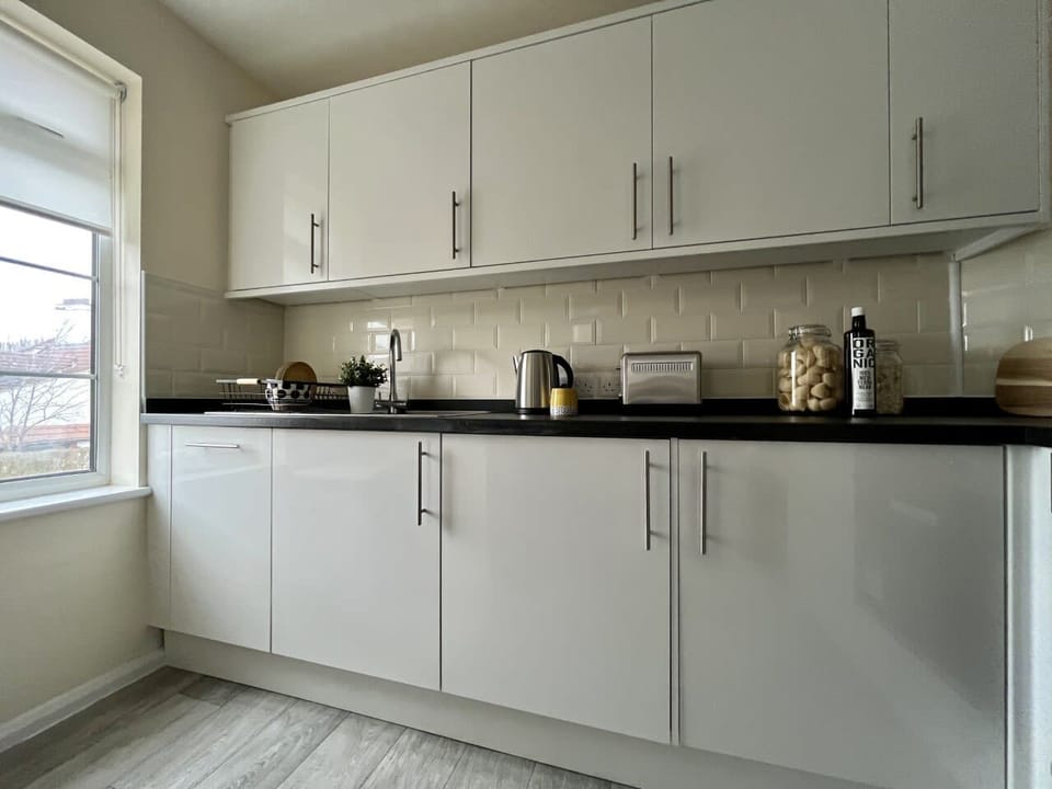 Where culinary magic meets modern elegance. Step into our kitchen sanctuary, where every dish is crafted with love and every moment is seasoned with joy