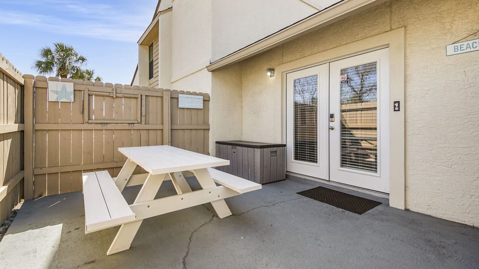 Furnished Fenced-In Patio