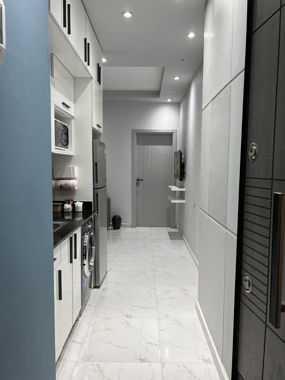 Apartment entrance 