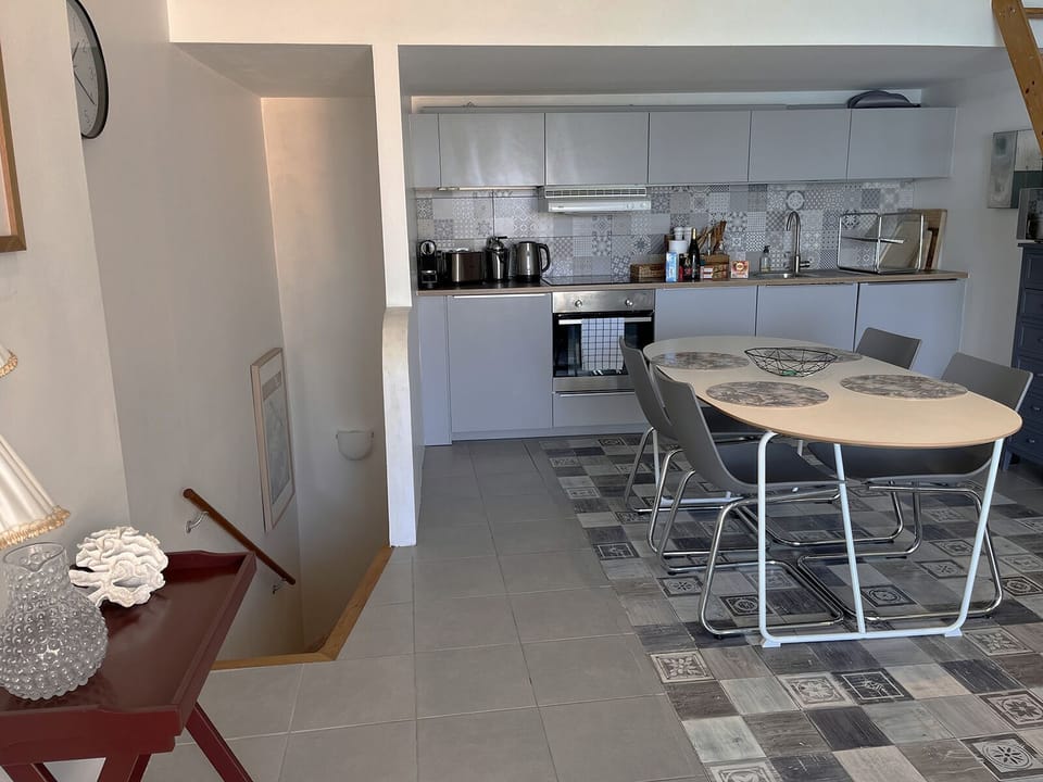 Kitchen with the stairs