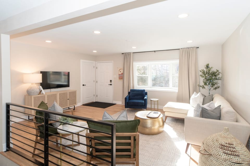 Relax in Living area one. 55" Roku Tv.