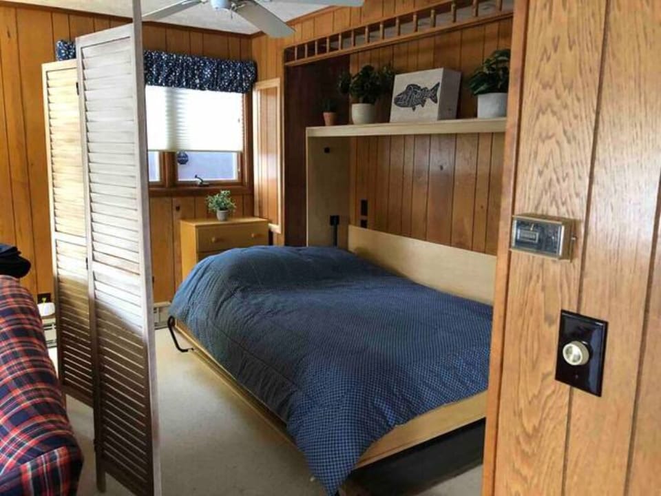 Murphy Bed Semi-Private Area