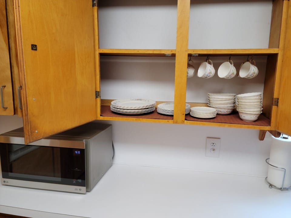 1 of many kitchen cupboards
