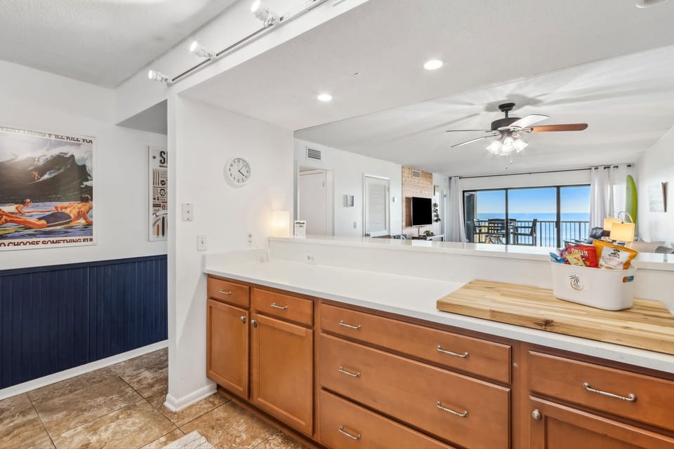 439 Full Kitchen 4
