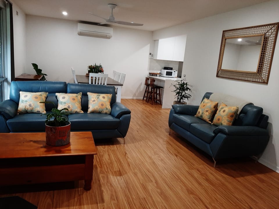 living/dining area