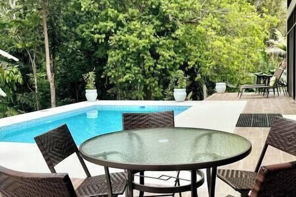 Outdoor eating area