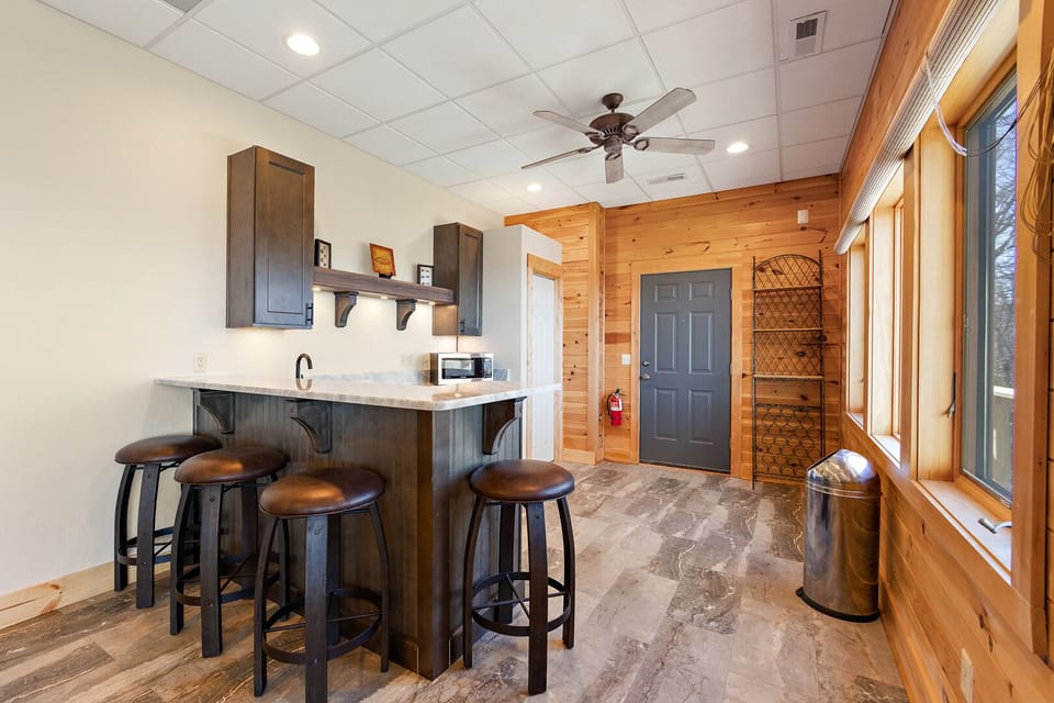 Lower Level Wet Bar