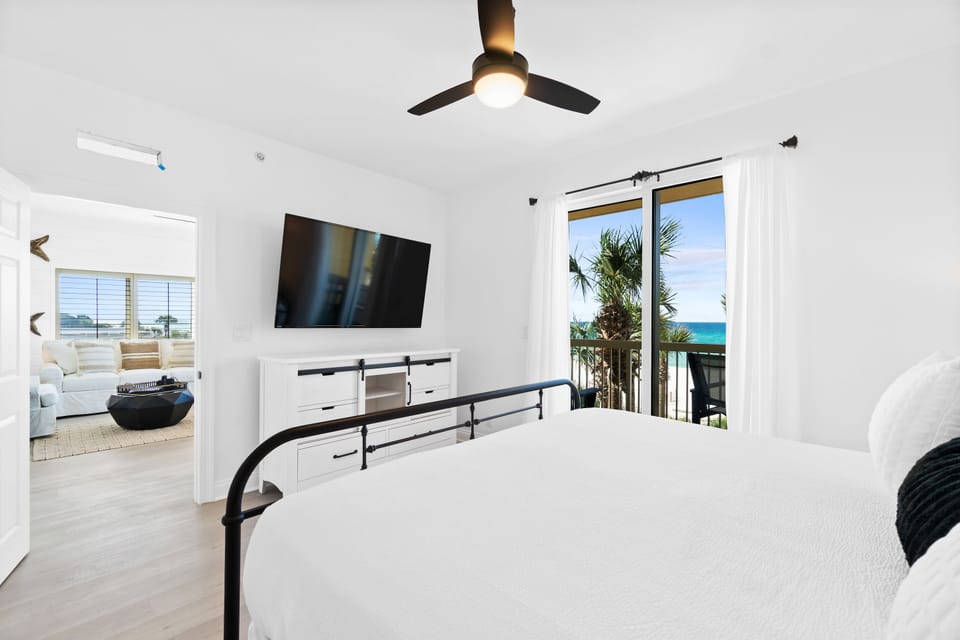 Main Bedroom with Balcony Access