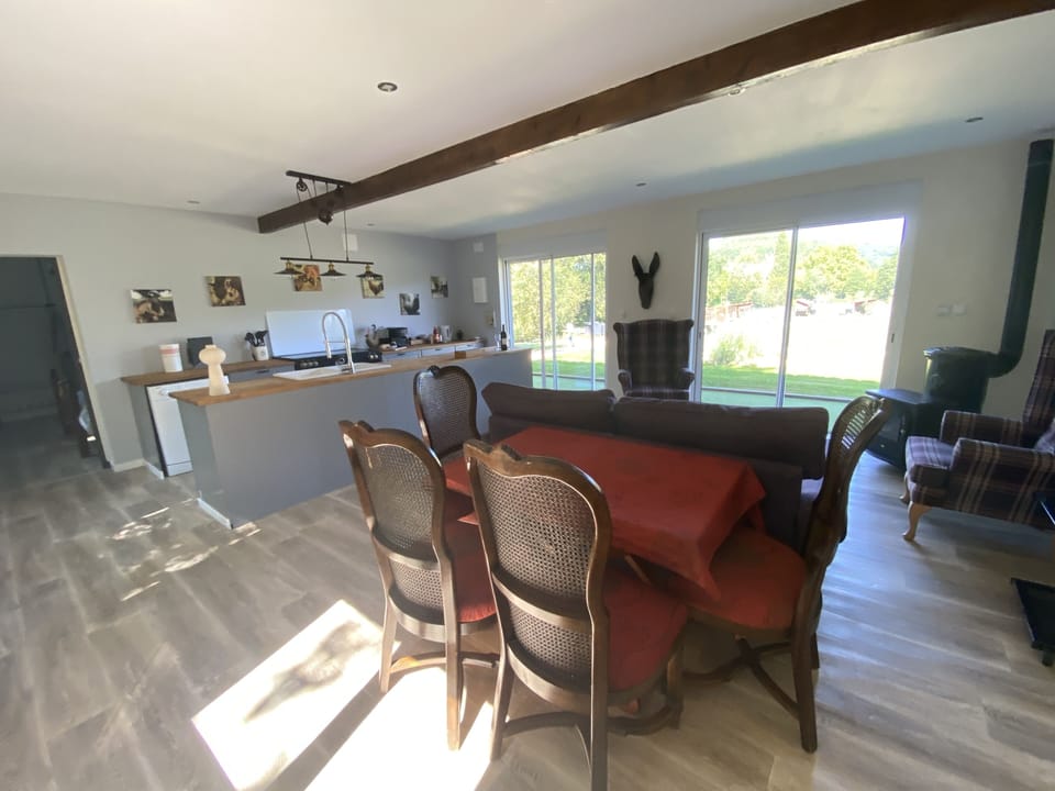 Dining area

