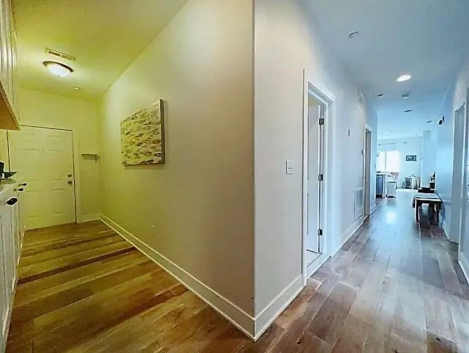 large foyer. perfect to store beach chairs and boogie boards!