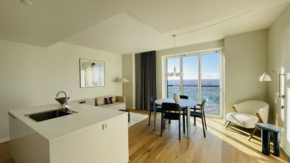 Dining Room, Kitchen