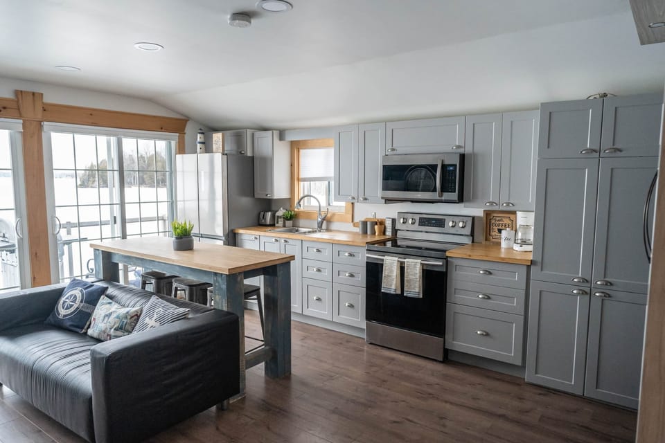 upper level kitchen