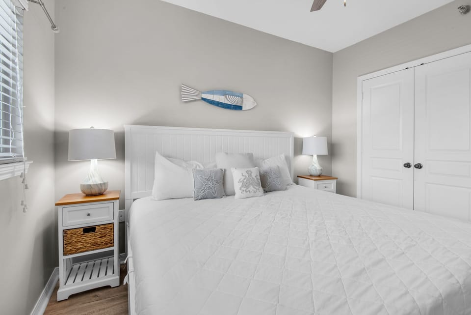 Guest bedroom