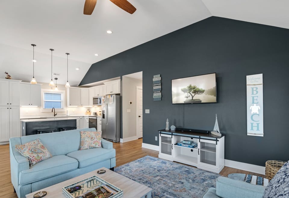 2nd Floor Living Room