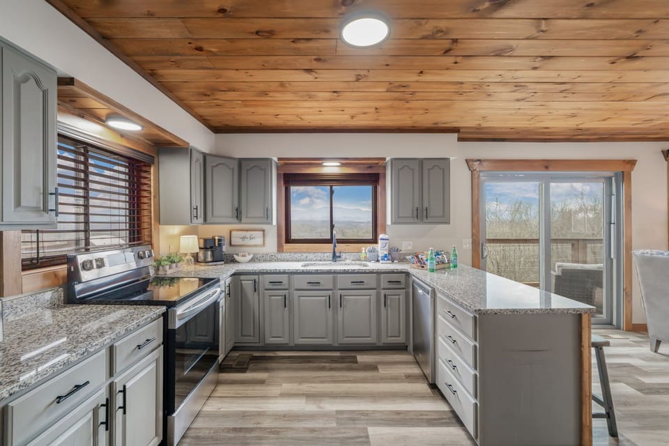 Plenty of room to move around and cook while enjoying the views. 