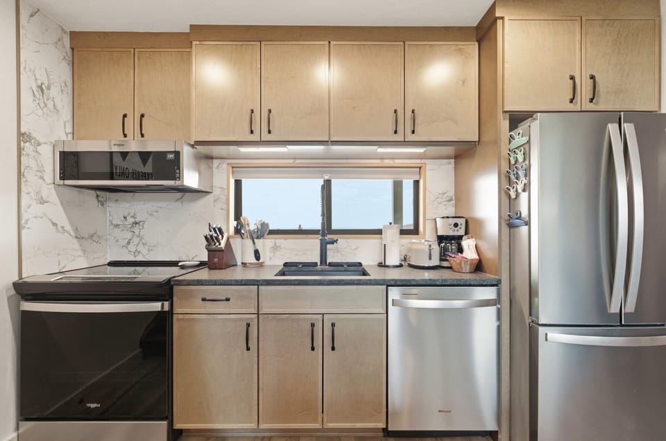 Indoors, Kitchen, Appliance, Refrigerator, Microwave