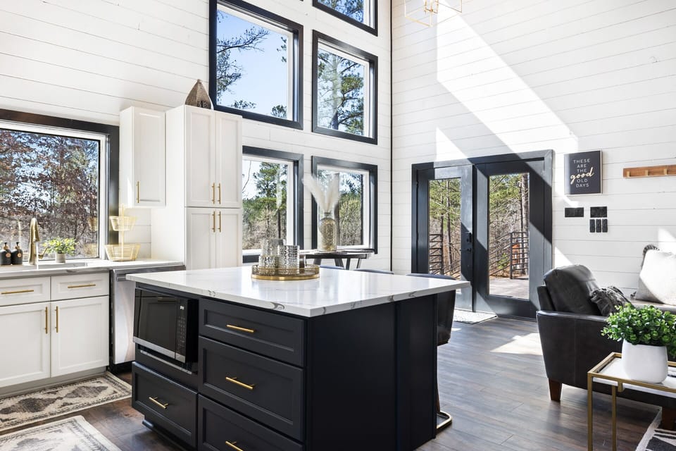 spacious kitchen island 