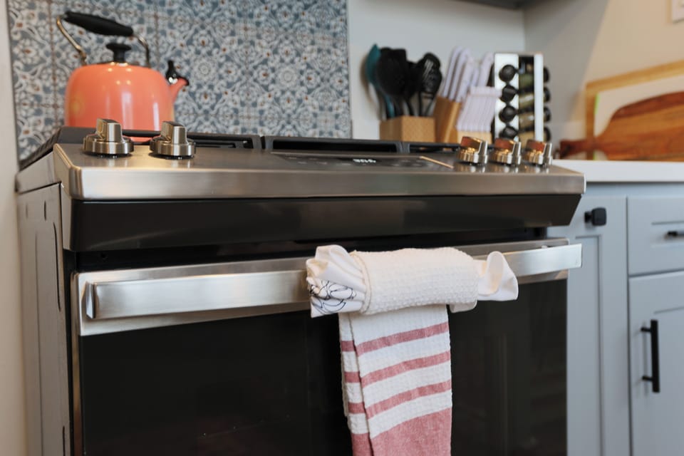 Kitchen stove