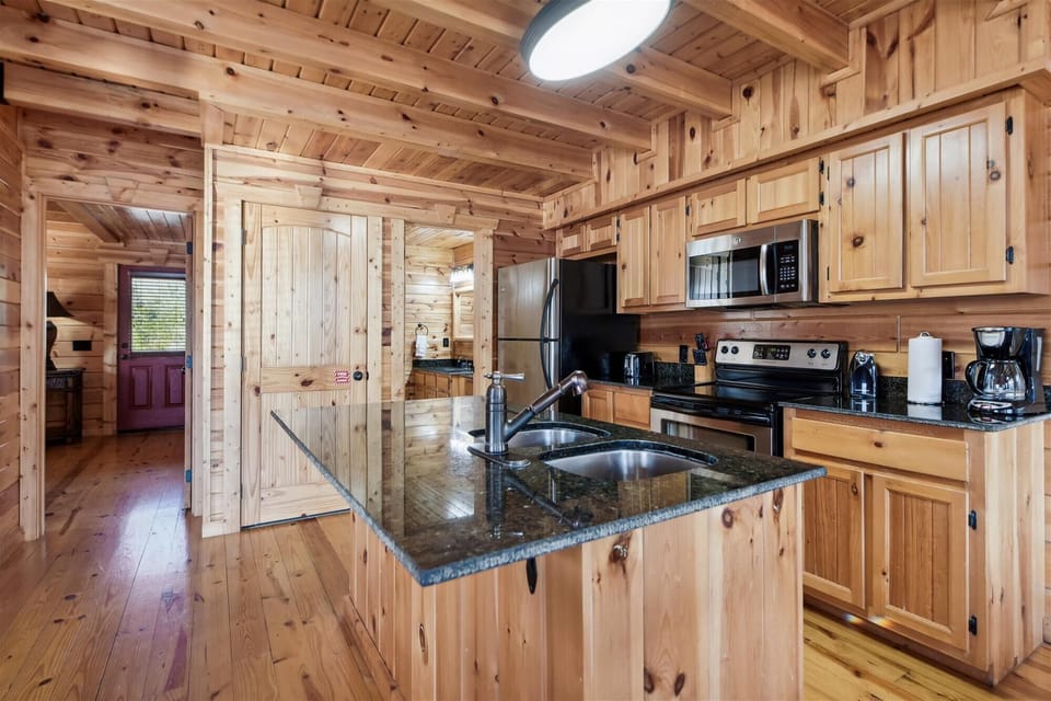 mainlevel-kitchen-_kjh9108