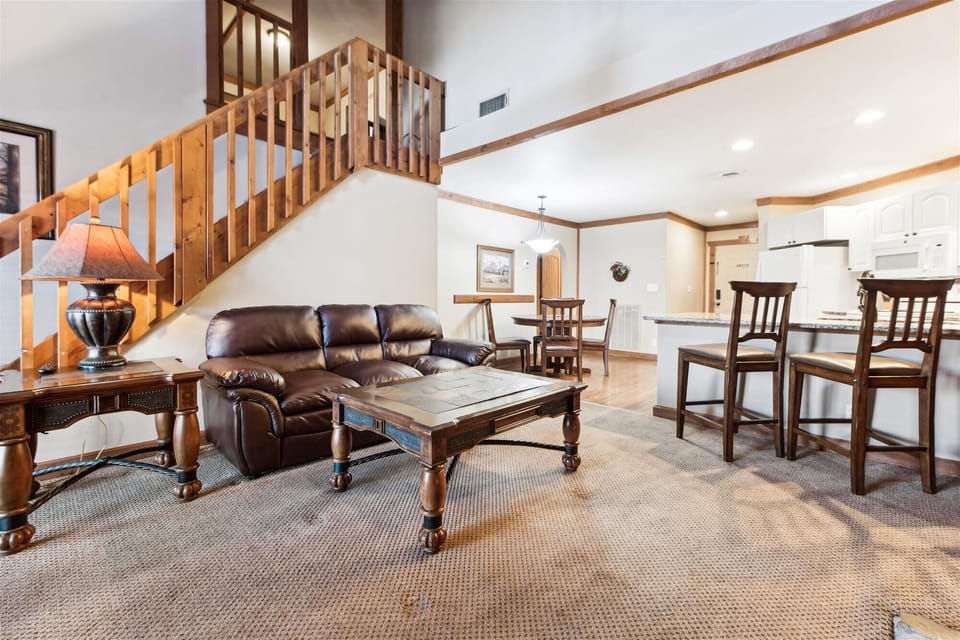 mainlevel-livingroom-_kjh8473