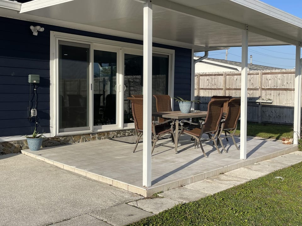 Outdoor dining