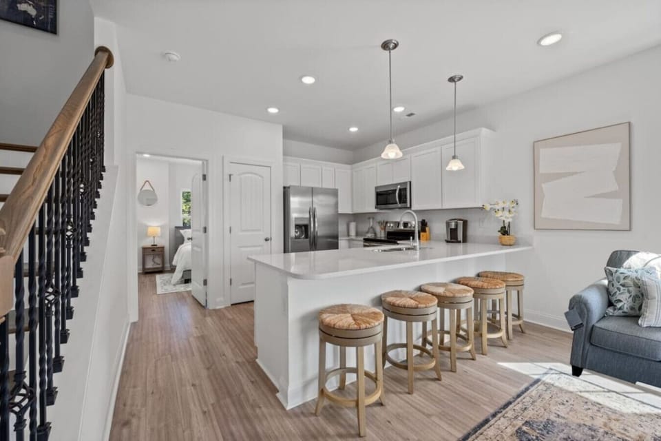 Living Room/Kitchen