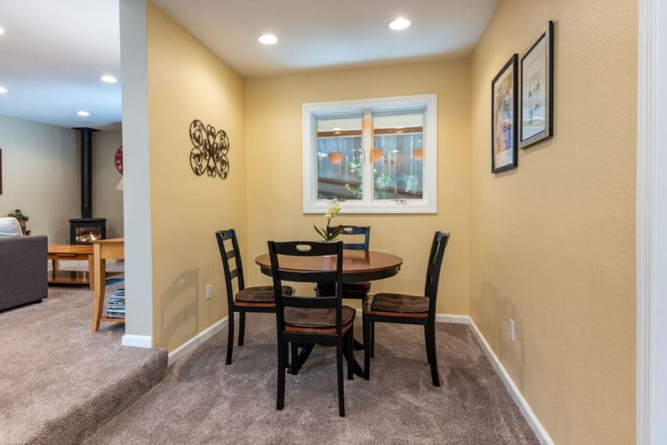 Enjoy the dining room with a home cooked dinner with fresh produce from the Sonoma Markets!