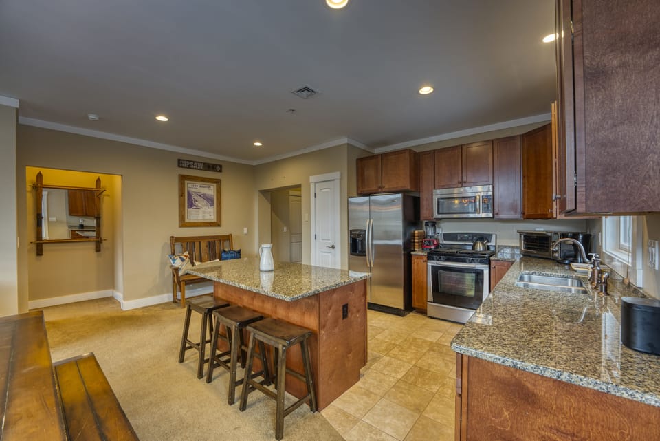 The kitchen and dinning area. seating for 10 people.