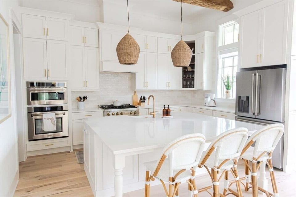 This chef-inspired kitchen is both functional and stylish.