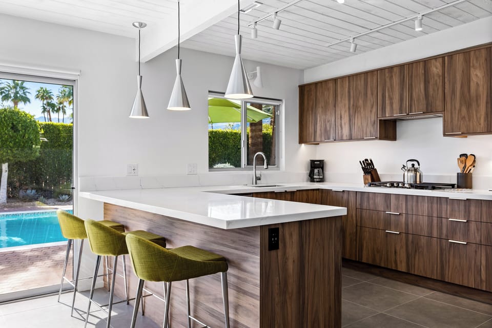 Gorgeous kitchen and breakfast bar