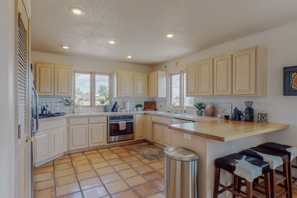 Light-filled kitchen with eat-in bar