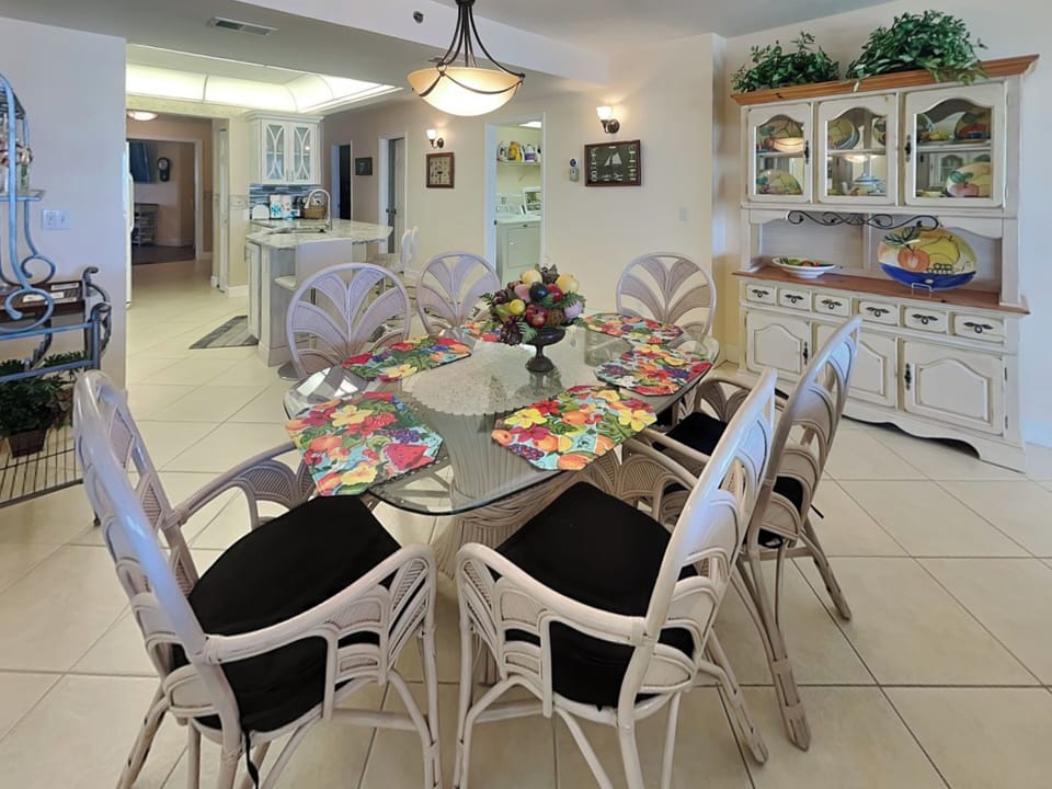 Dining Table - Seating for  Six