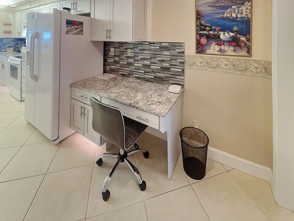 Dedicated Workspace - Kitchen Access