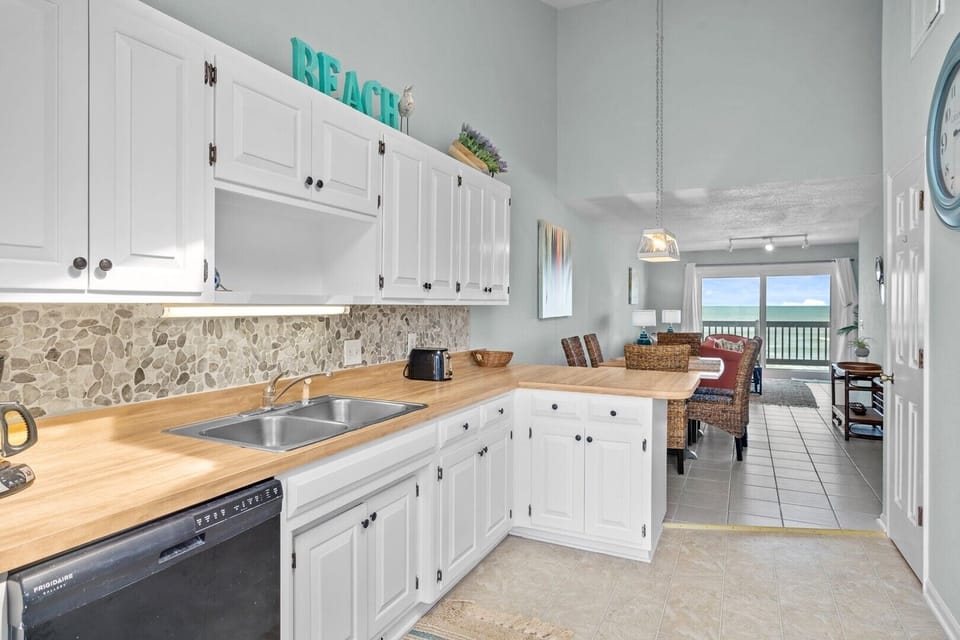Large Kitchen