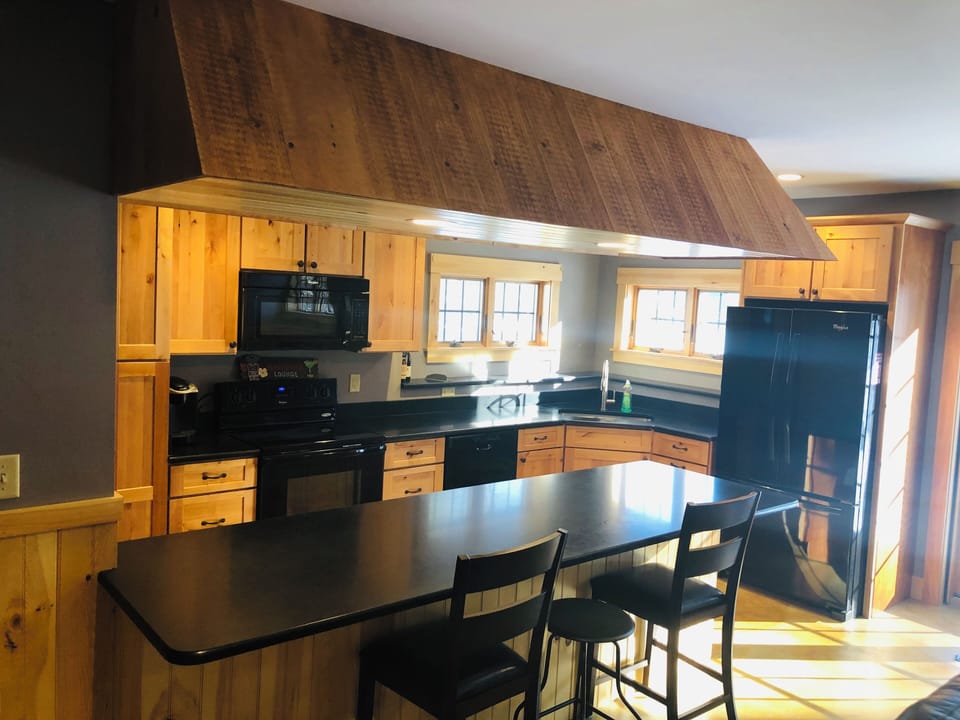 Walkout basement with full kitchen