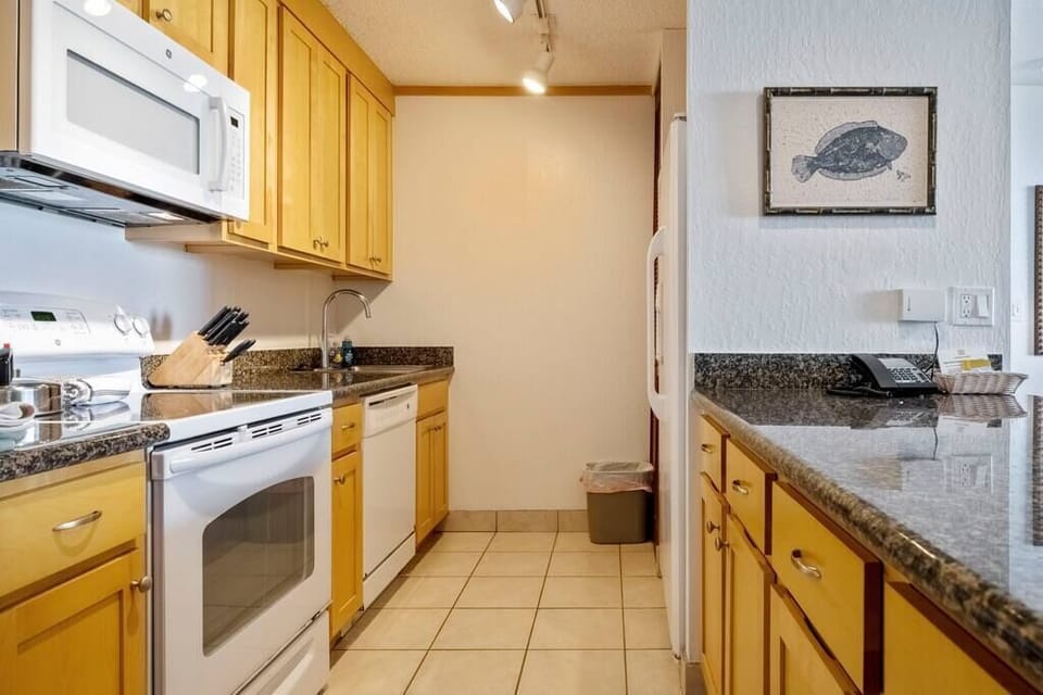 Fully equipped kitchen with everything needed. 
