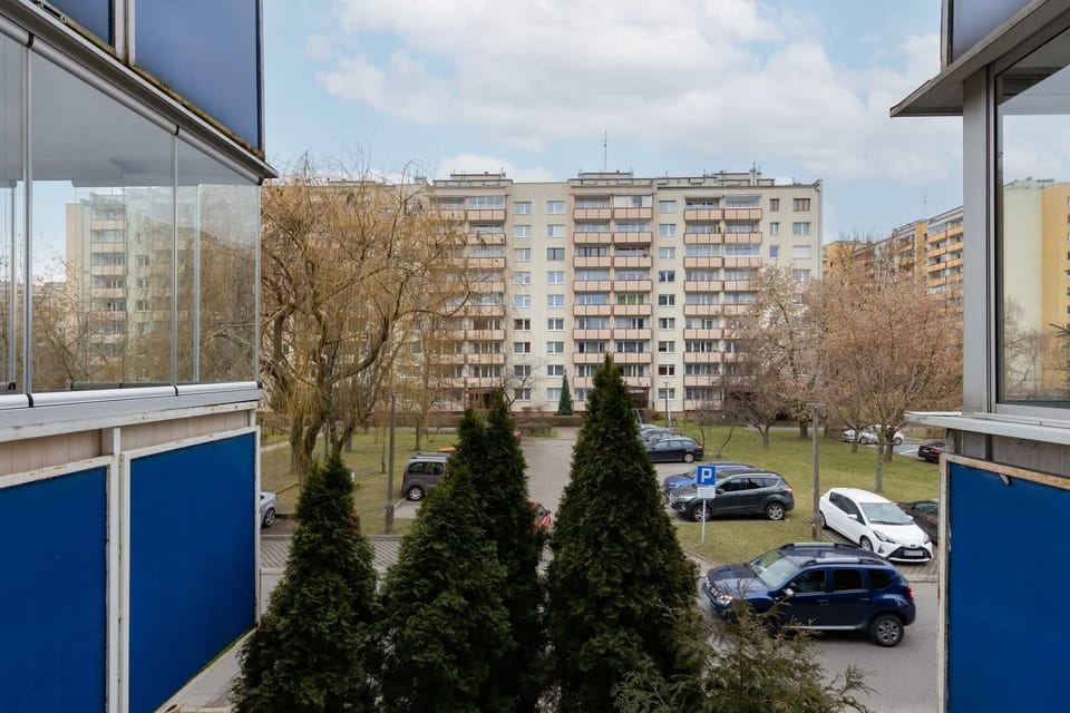 View from the apartment of the surrounding area. 