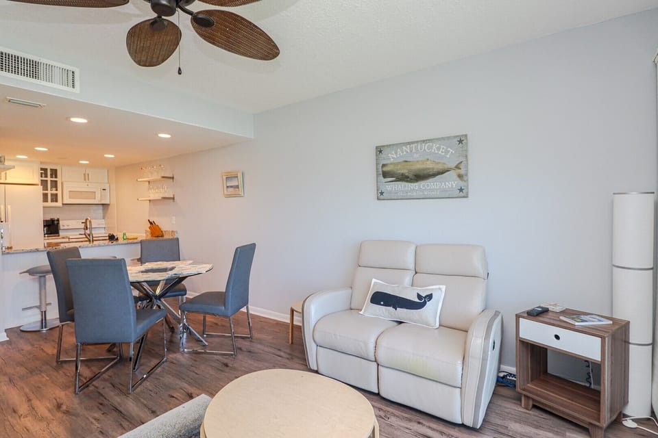 St. Augustine Beach Rentals Living Room