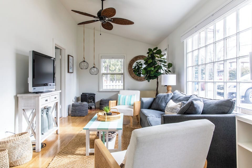 Welcome to Bluebird Beach House!