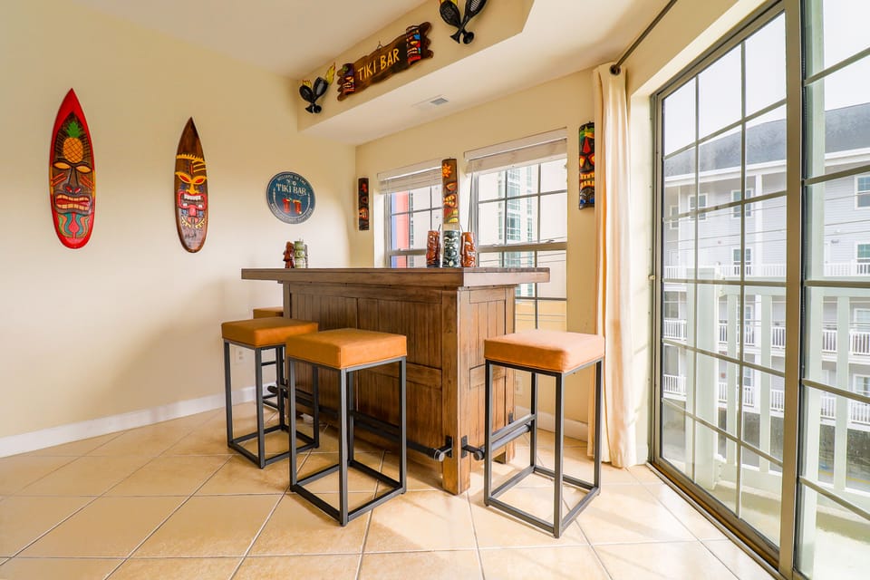 tiki bar 
