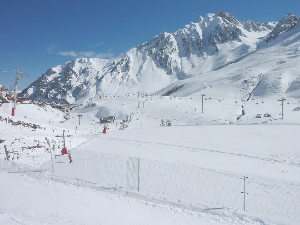 Snow and ski sports