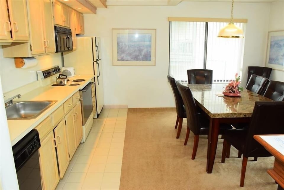 Dining Room, Dining Table, Furniture, Indoors, Table