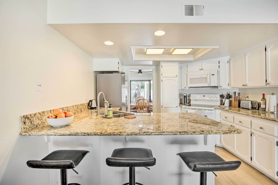 Kitchen | 1st Floor | Dishwasher | Coffee Maker | Spices
