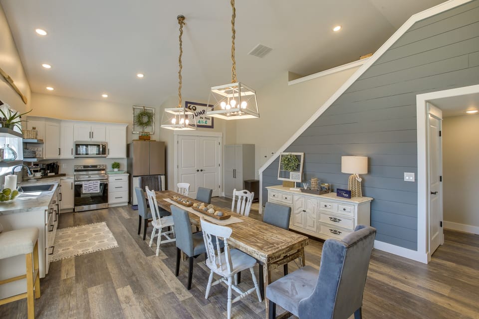 Dining Area & Kitchen | 1st Floor | Drip Coffee Maker | Keurig
