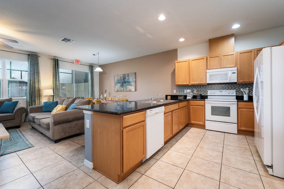 Fully equipped kitchen